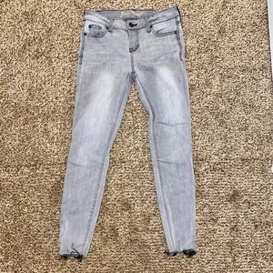 Gray Mid Rise Ankle Skinny Jeans, size 26
